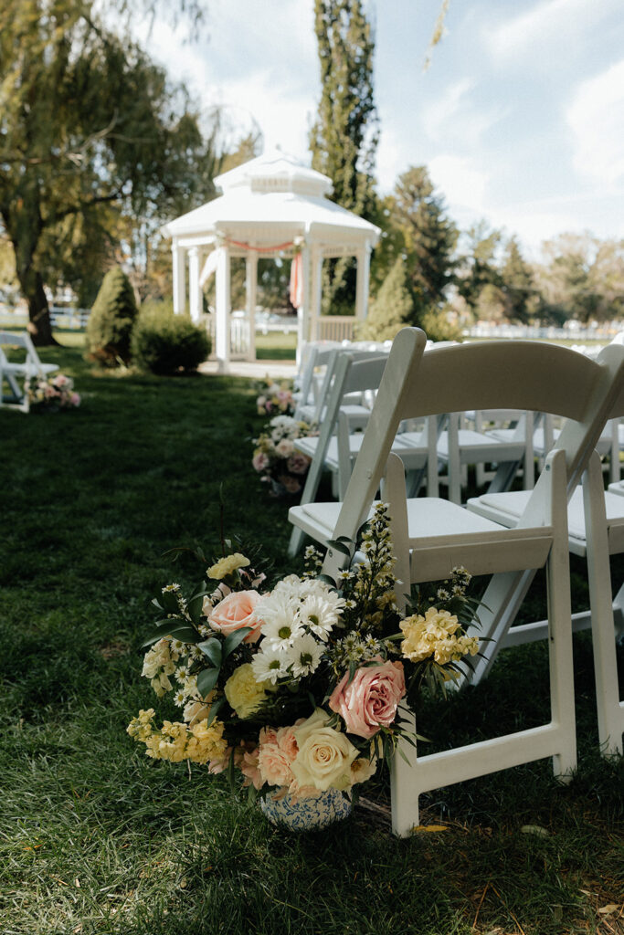elegant ceremony decor