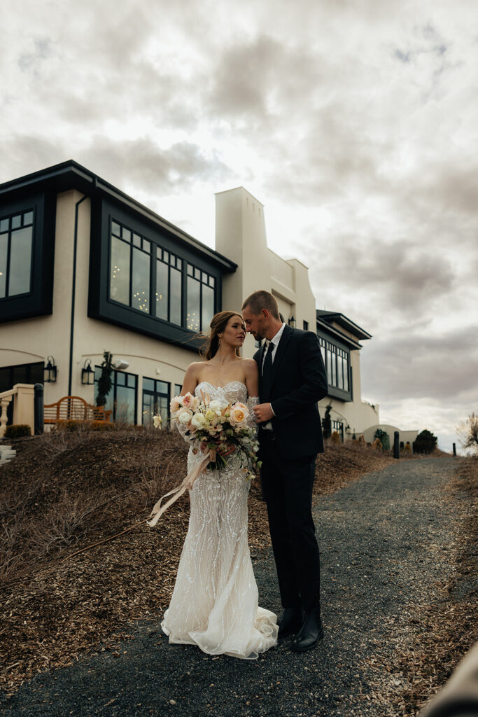 A Complete Guide to Planning at Siempre, the Most Romantic Utah Wedding Venue
