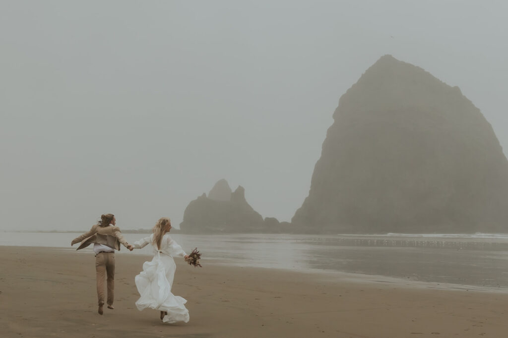 cute picture of the newlyweds dancing during their photoshoot