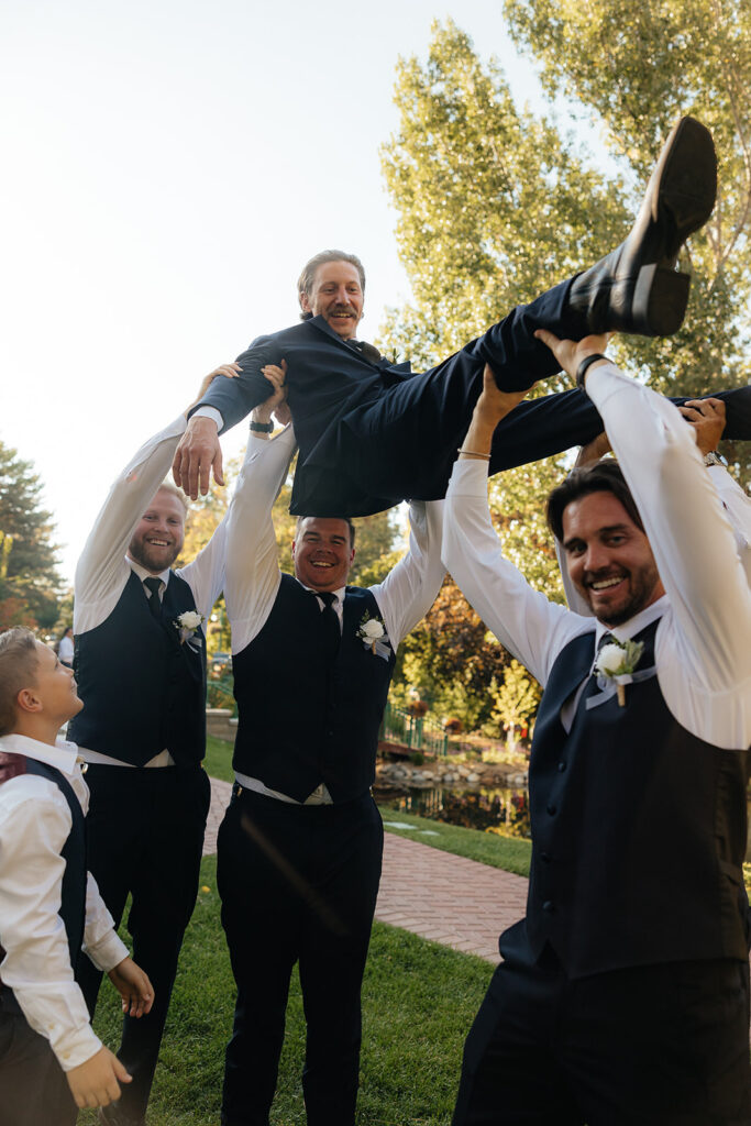 fun portraits of the groom and his friends