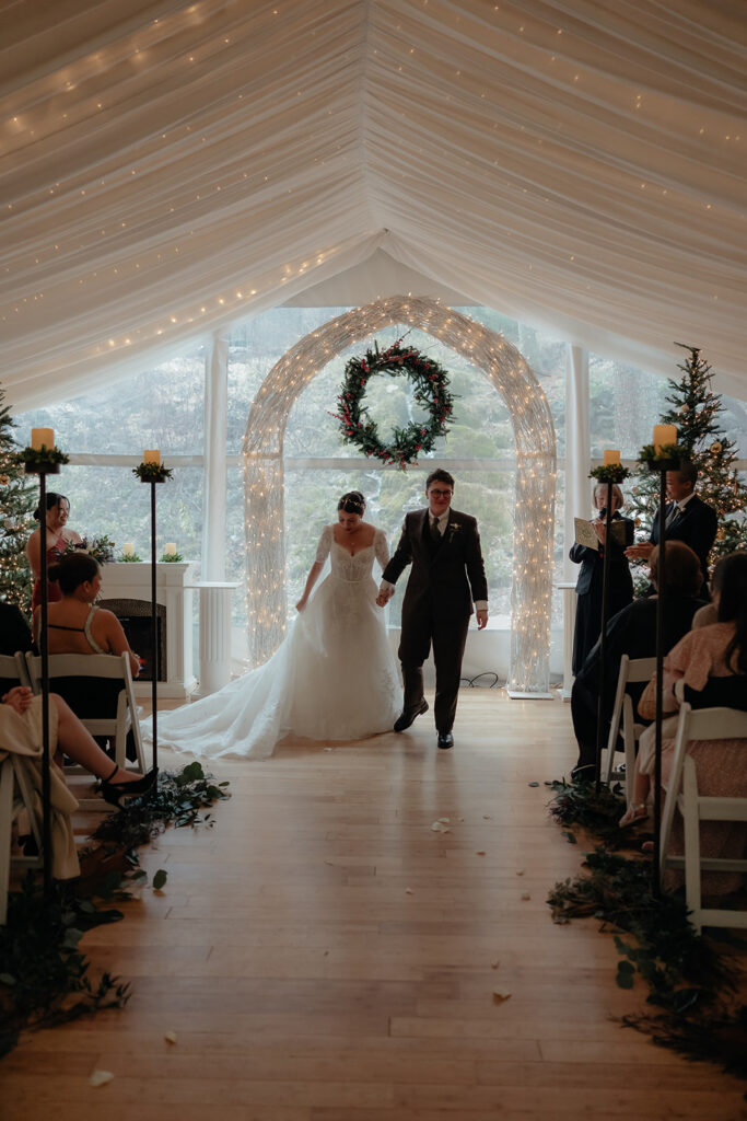 A Cozy Winter Wedding at Log Haven | An Intimate Mountain Celebration in Utah