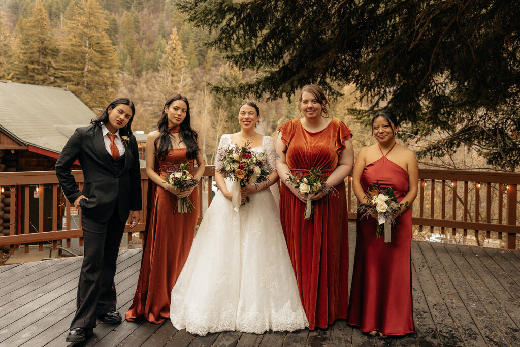 Cute picture of the bride and her bridesmaids