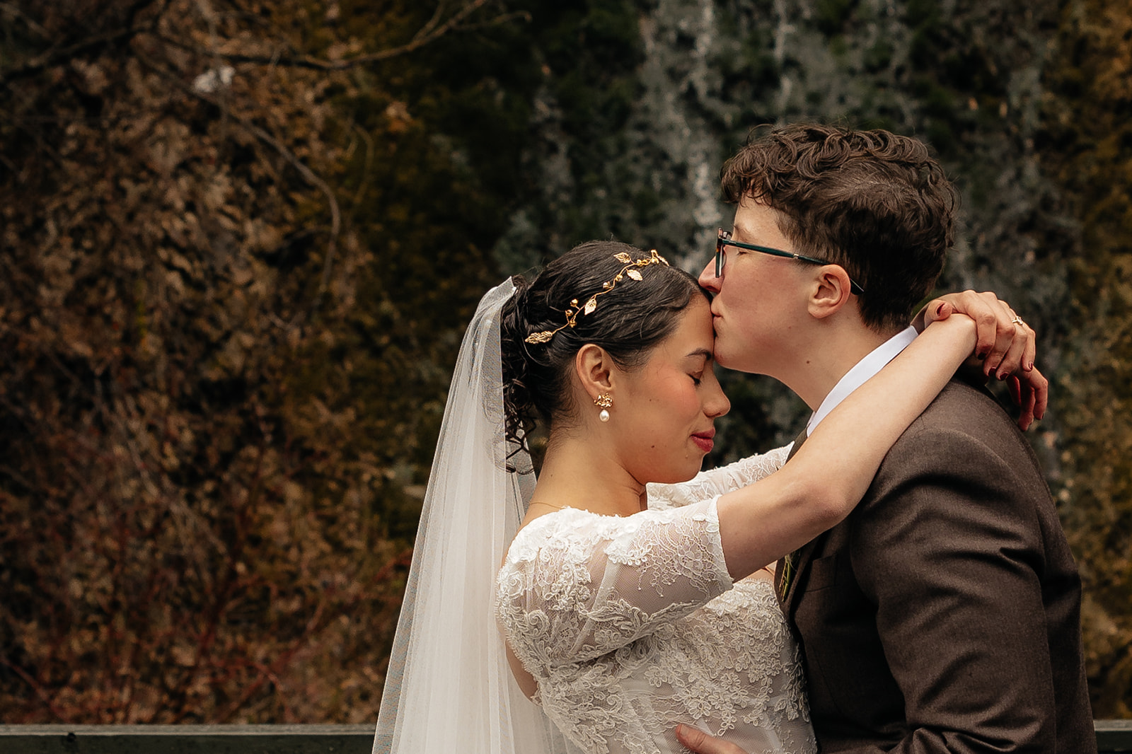 A Cozy Winter Wedding at Log Haven | An Intimate Mountain Celebration in Utah