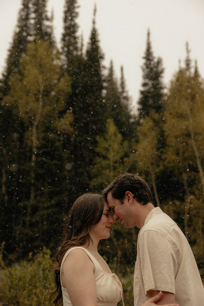 couple holding hands during their photoshoot