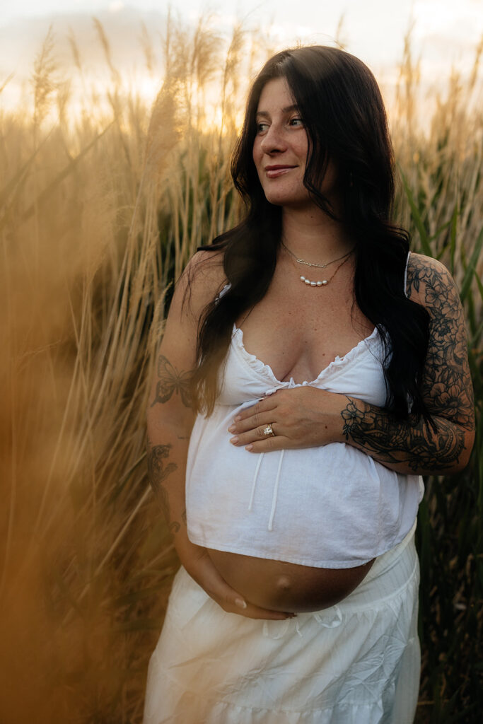 soon to be mom at her dream maternity session