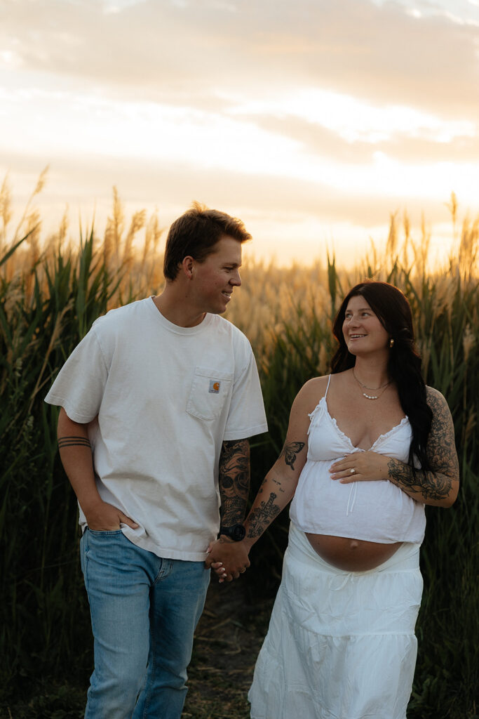 soon to be parents at their dream session
